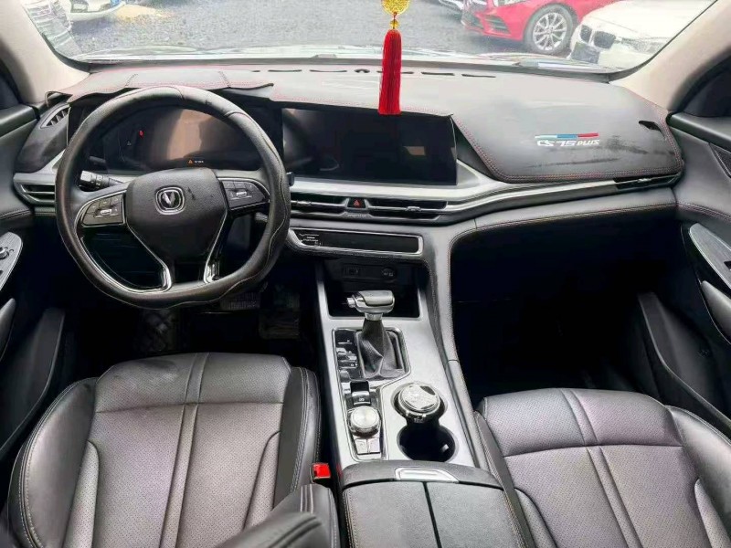 张家界23年长安汽车CS755