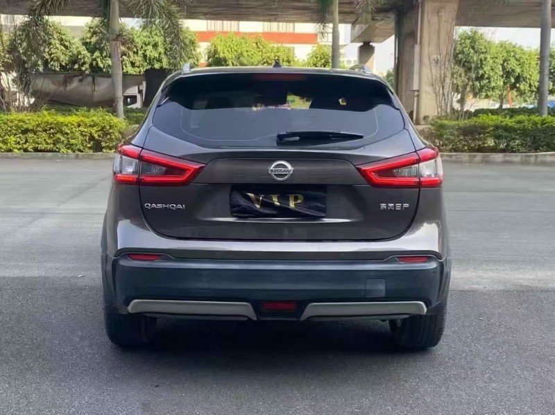 南平21年日产逍客7