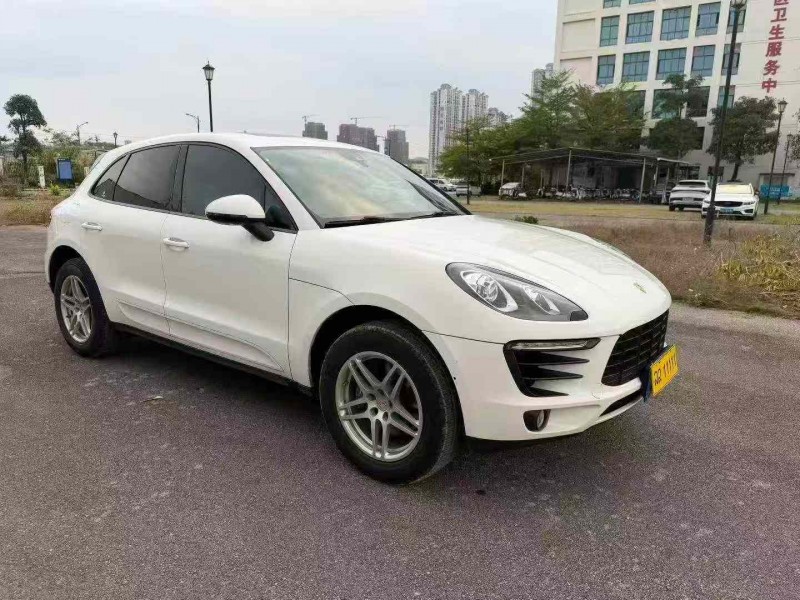 南宁17年保时捷Macan2