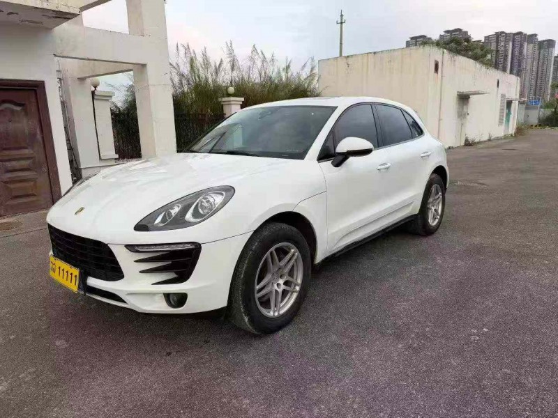 南宁17年保时捷Macan3