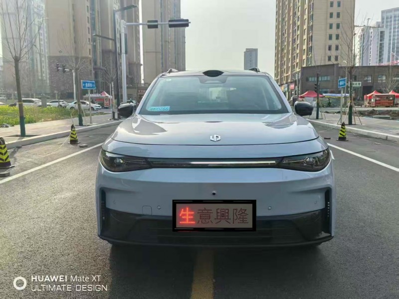 焦作25年零跑汽车C161