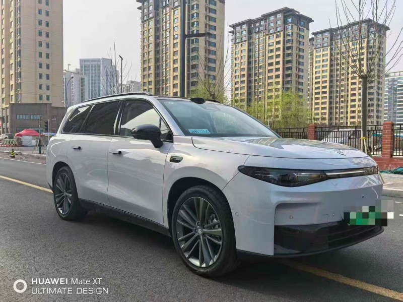 焦作25年零跑汽车C162