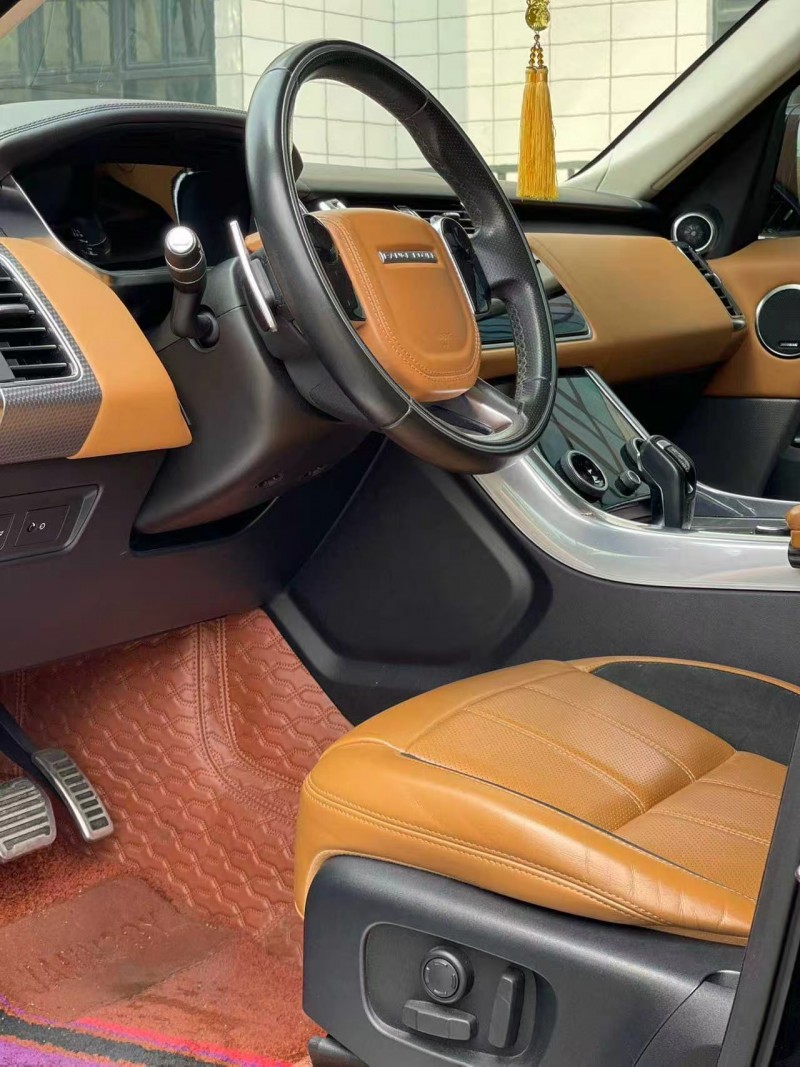 佛山19年路虎揽胜运动4