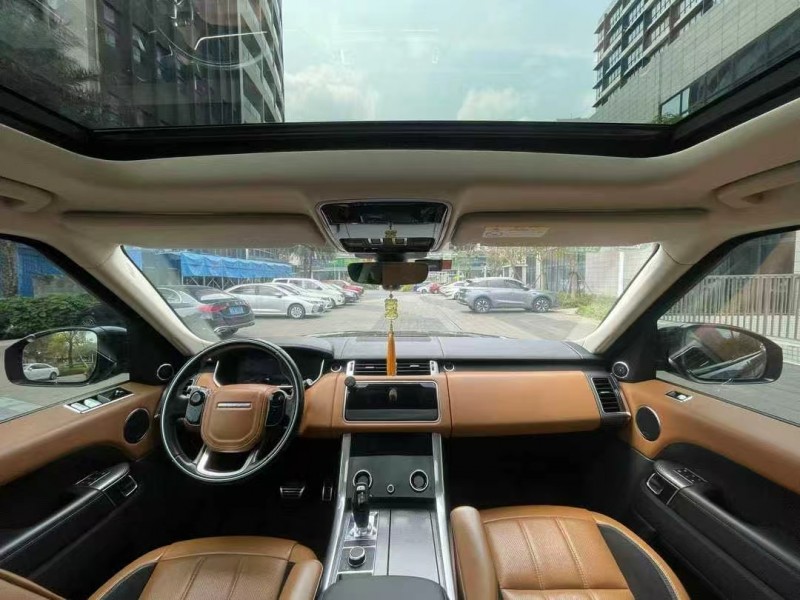 佛山19年路虎揽胜运动6