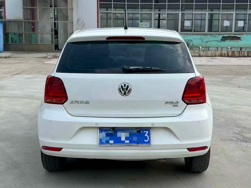 济宁17年大众polo9