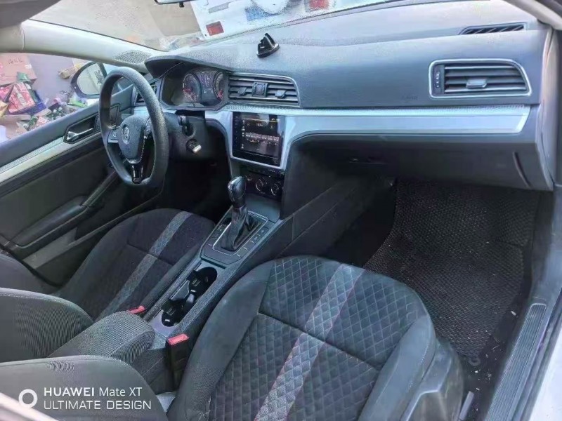 巴彦淖尔22年大众凌渡6