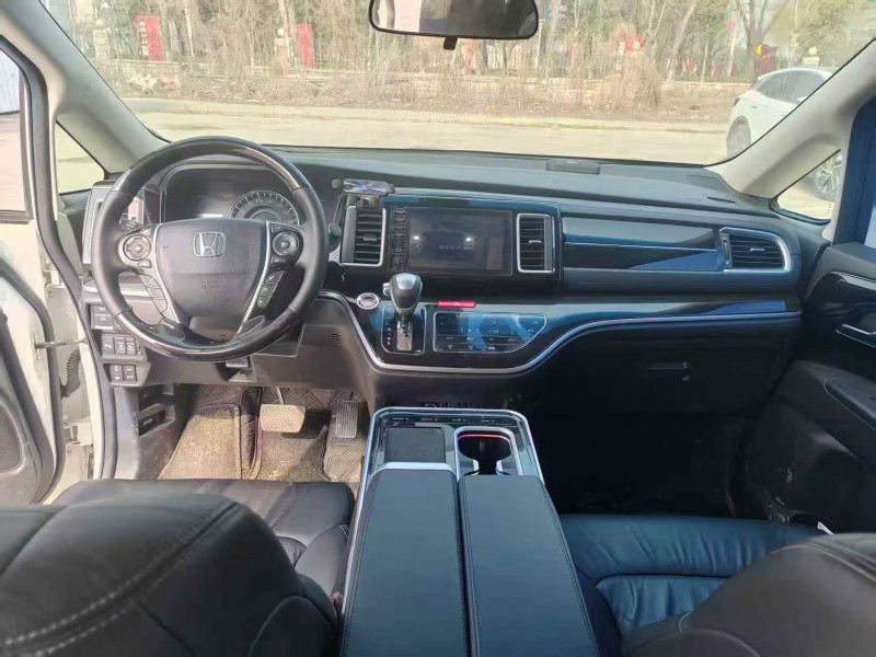 郑州21年本田艾力绅4