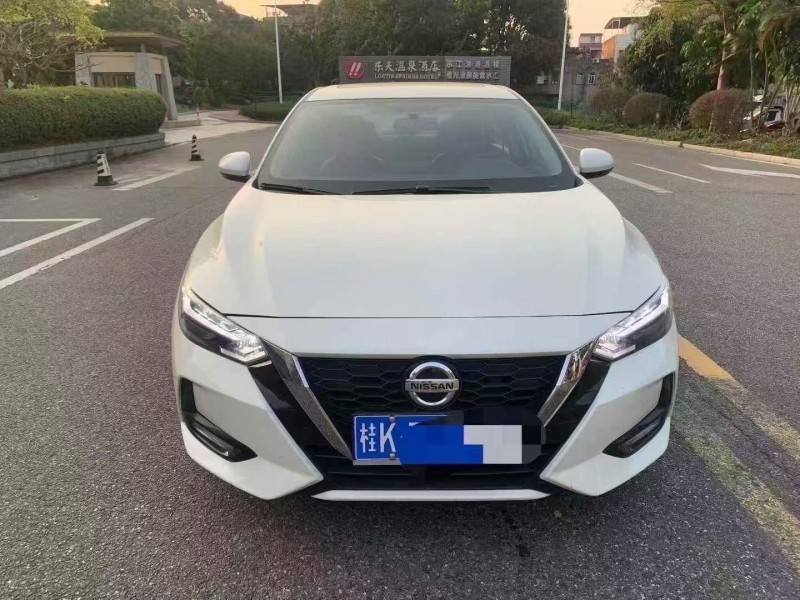 湛江20年日产轩逸1