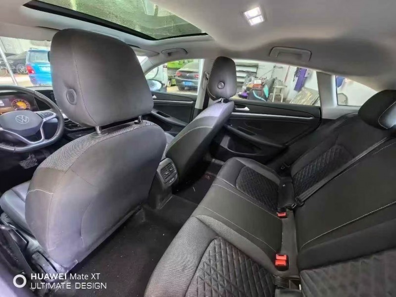 鄂尔多斯22年大众凌渡6