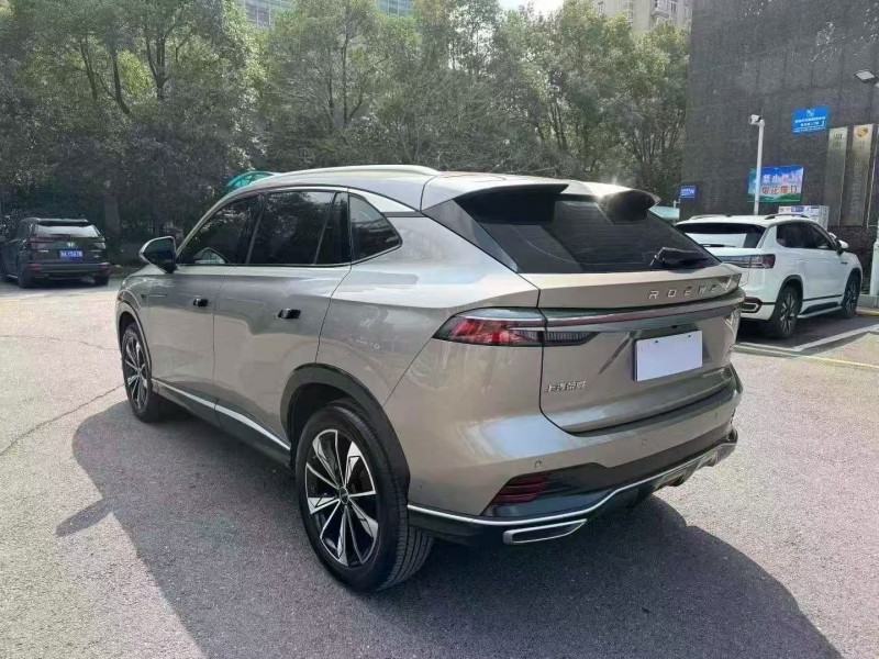 岳阳23年荣威RX58