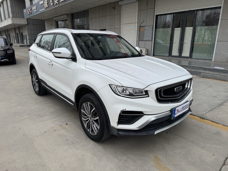 济宁20年吉利博越3