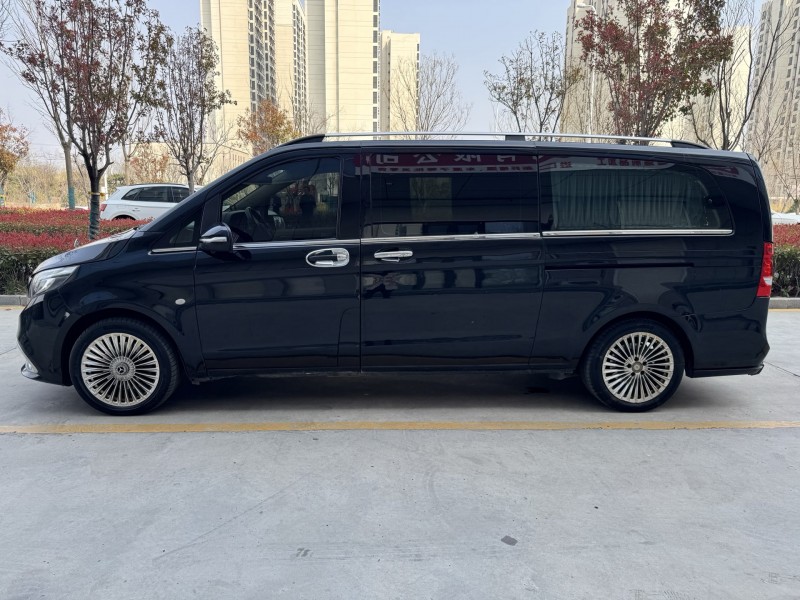 济宁20年奔驰威霆5