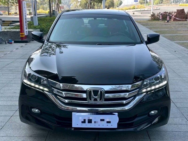 广州14年本田雅阁1