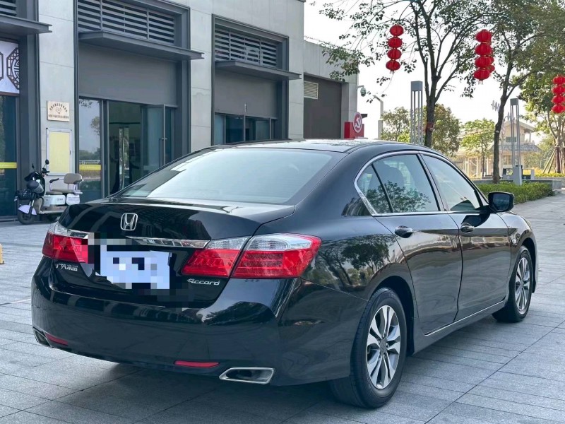 广州14年本田雅阁4