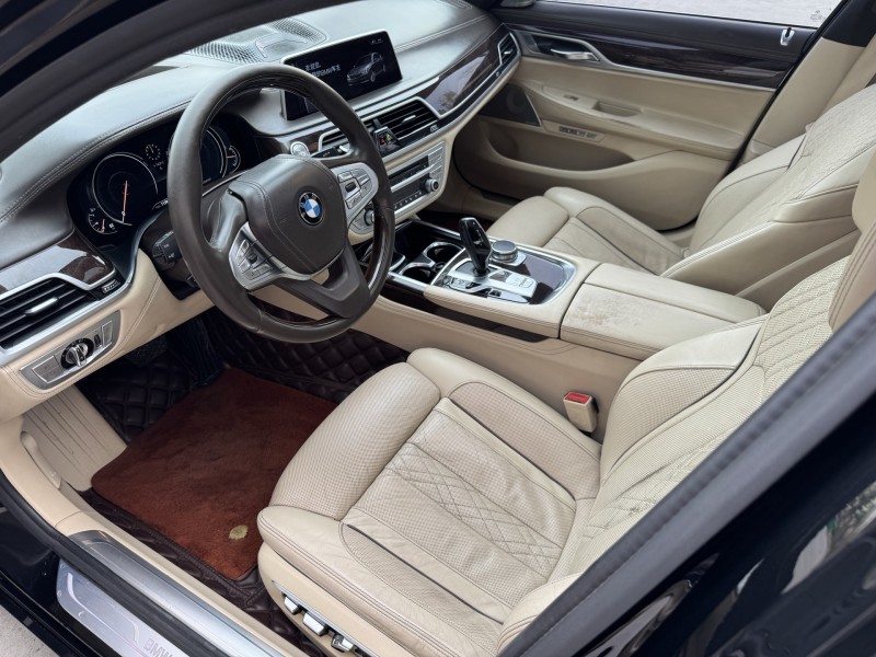 济宁15年宝马5系6