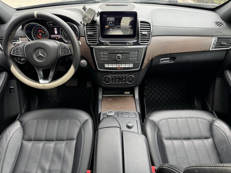 济宁17年奔驰GLE4