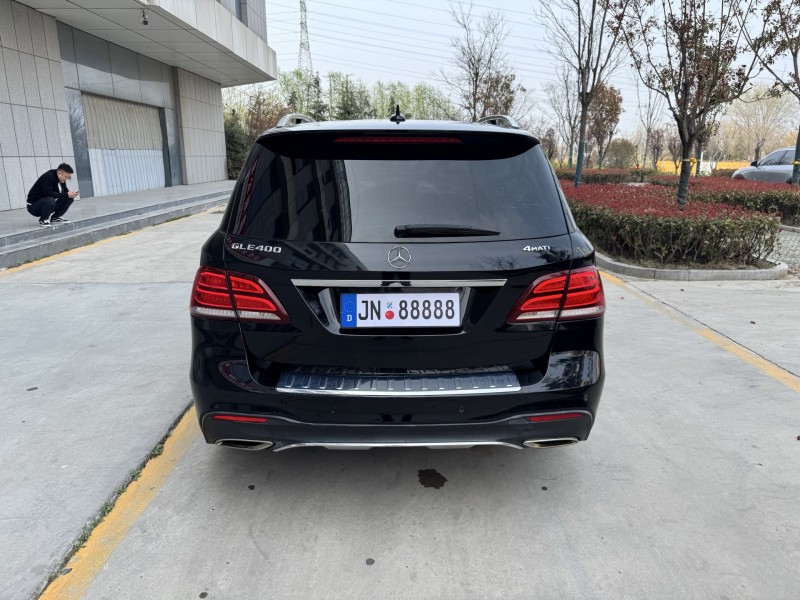 济宁17年奔驰GLE9