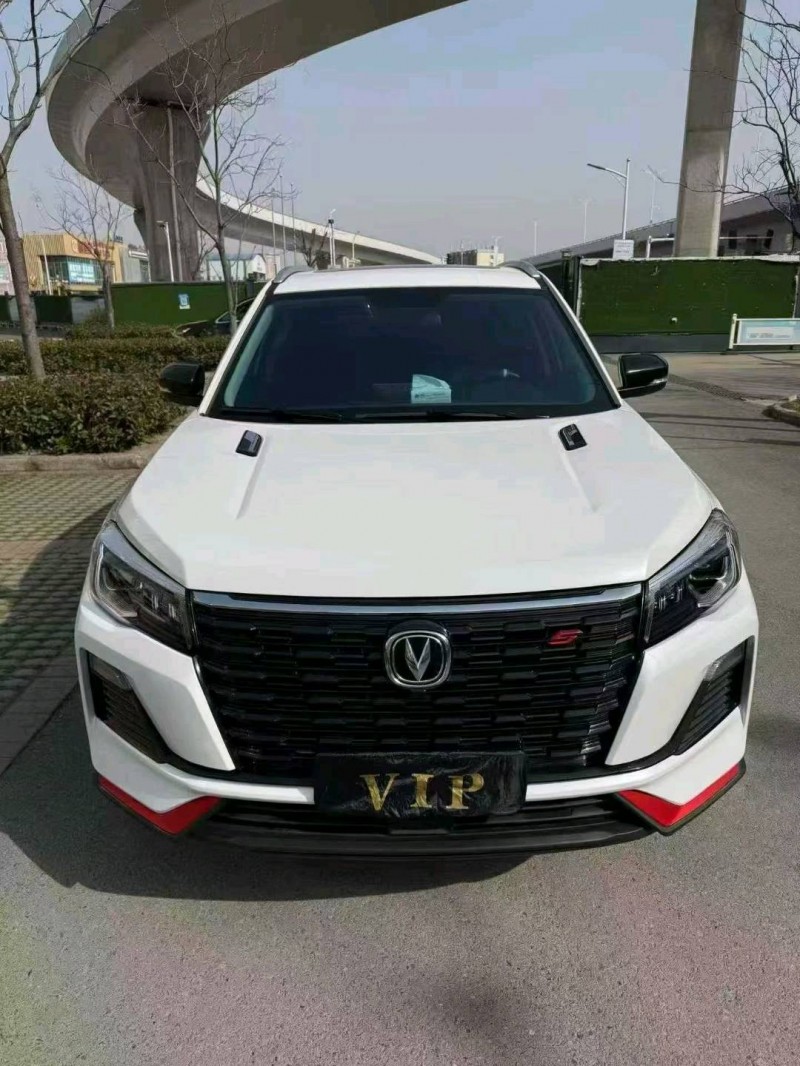 襄阳23年长安汽车CS751