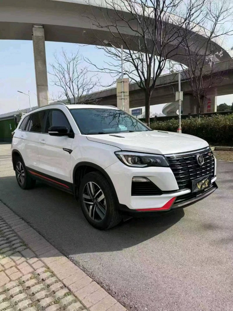 襄阳23年长安汽车CS756