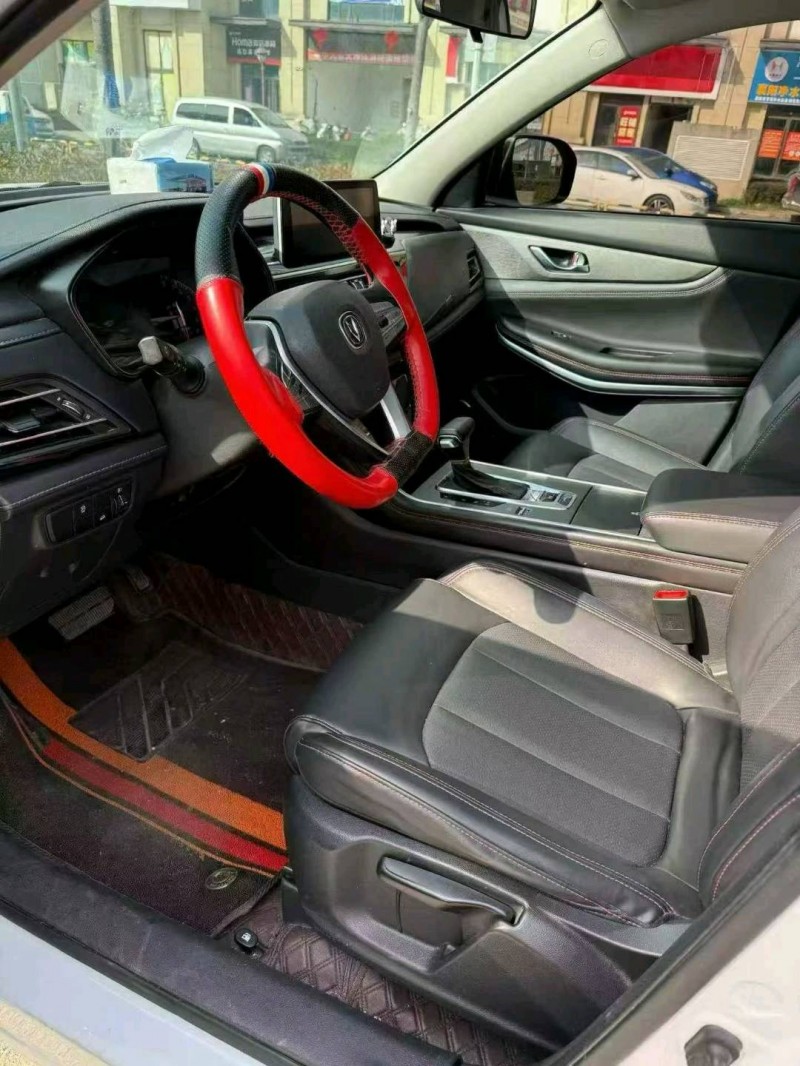 襄阳23年长安汽车CS759