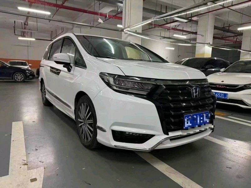 重庆22年本田艾力绅2