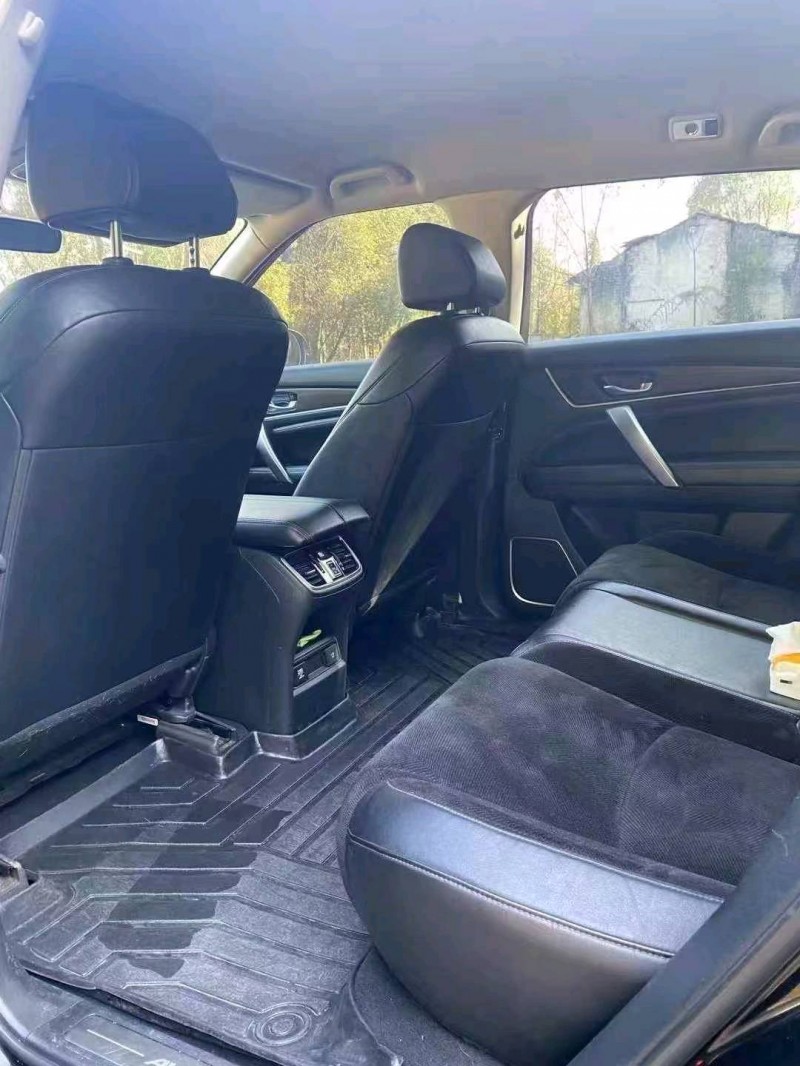 广州17年本田冠道4