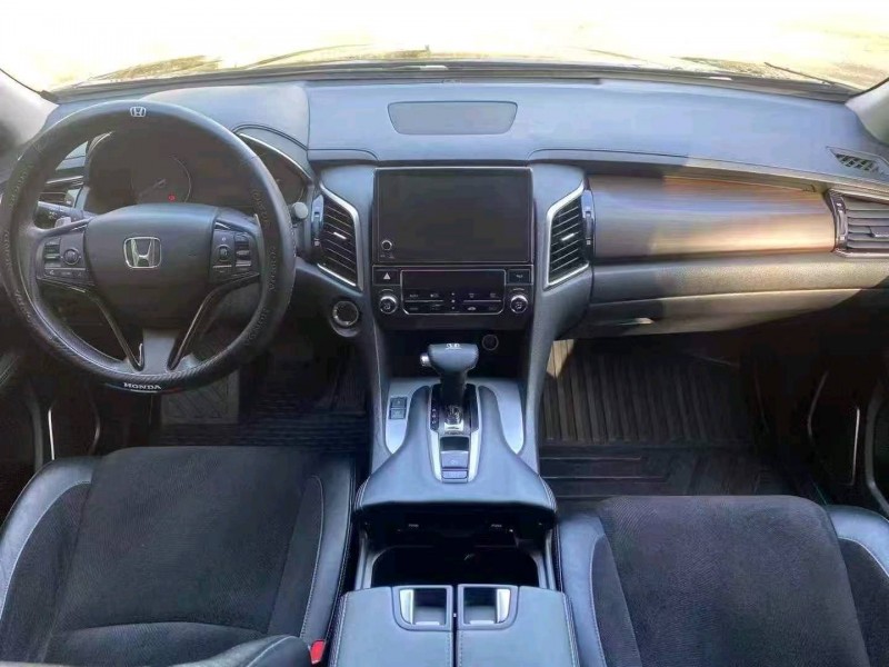 广州17年本田冠道5