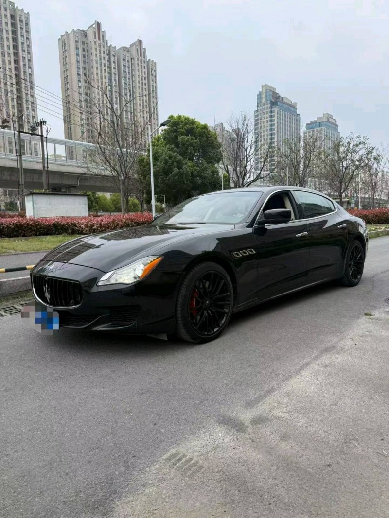 襄阳14年玛莎拉蒂总裁3