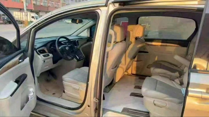 济南20年别克GL84