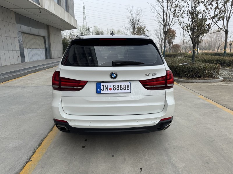 济宁18年宝马X54