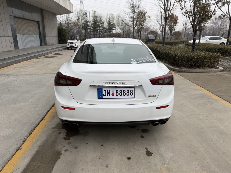 济宁15年玛莎拉蒂Ghibli7