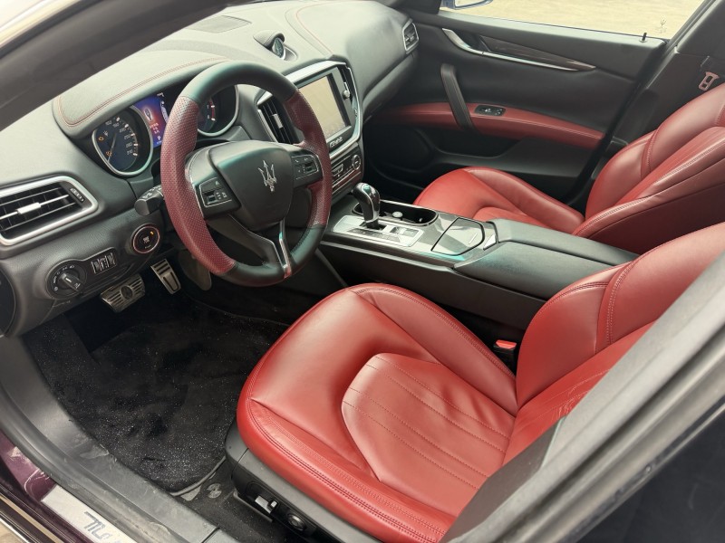 济宁15年玛莎拉蒂Ghibli8