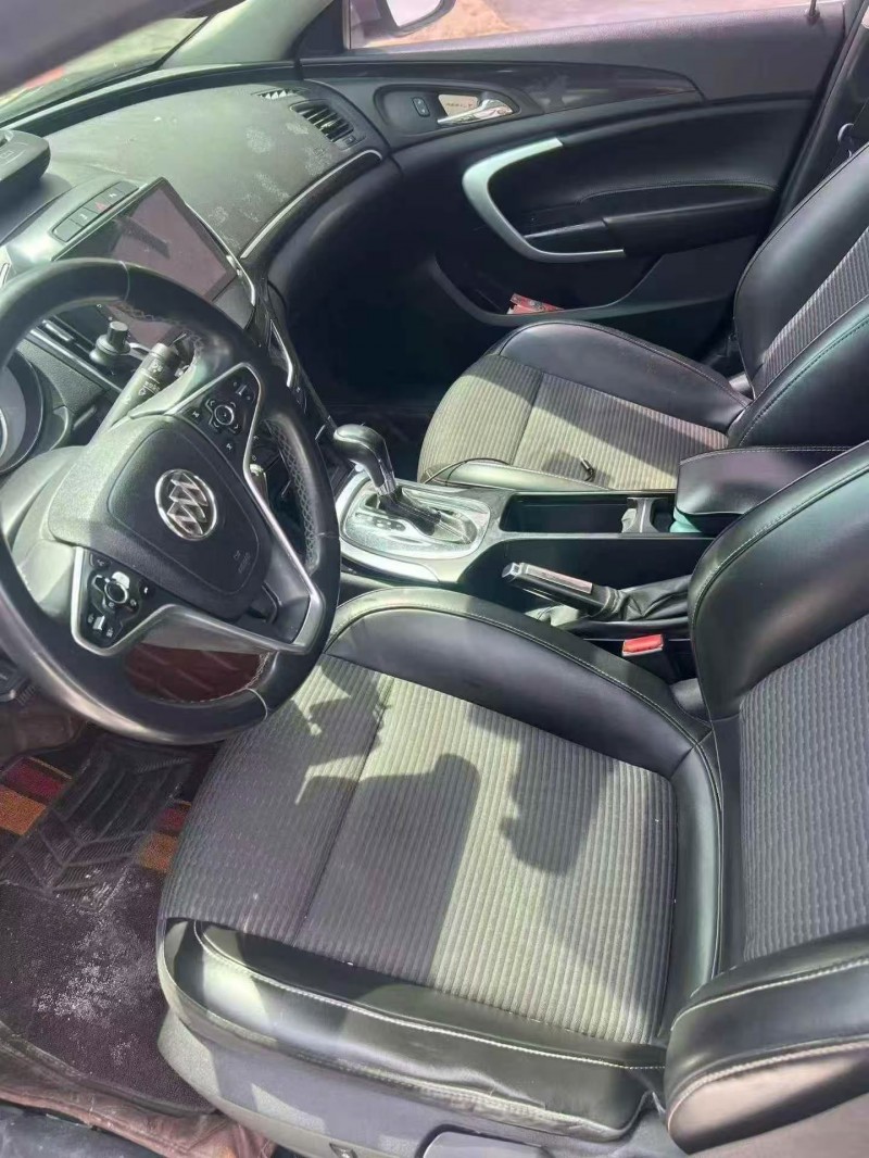 晋中16年别克君威4