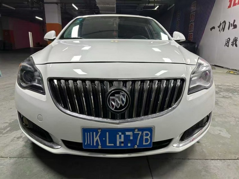 成都17年别克君威1