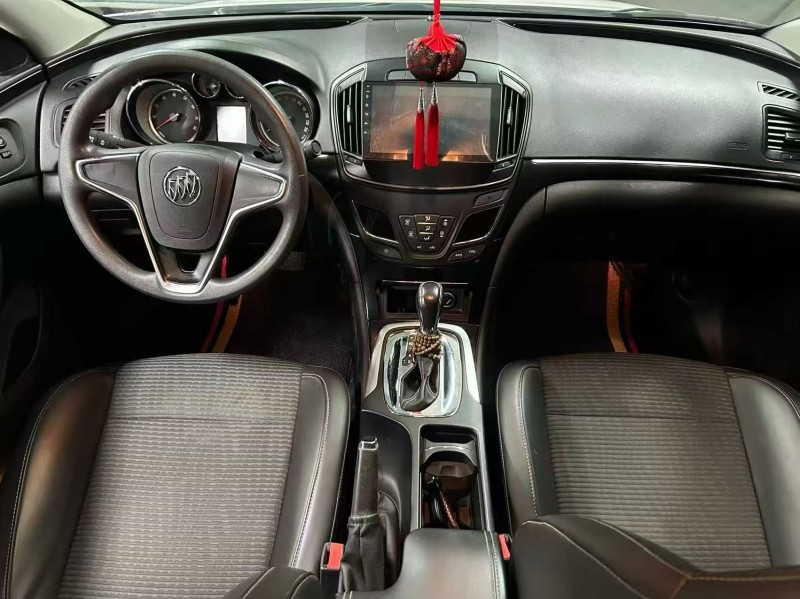 成都17年别克君威6