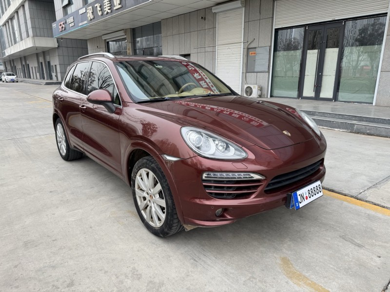 济宁14年保时捷卡宴4