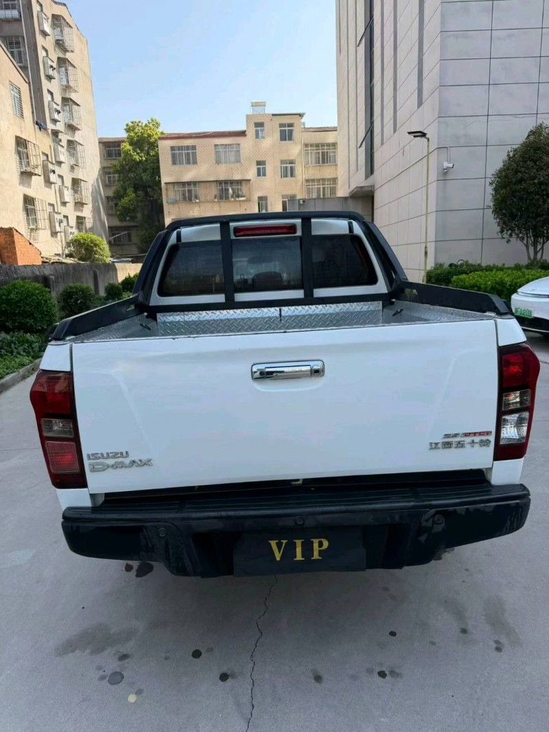 襄阳23年五十铃D-MAX8