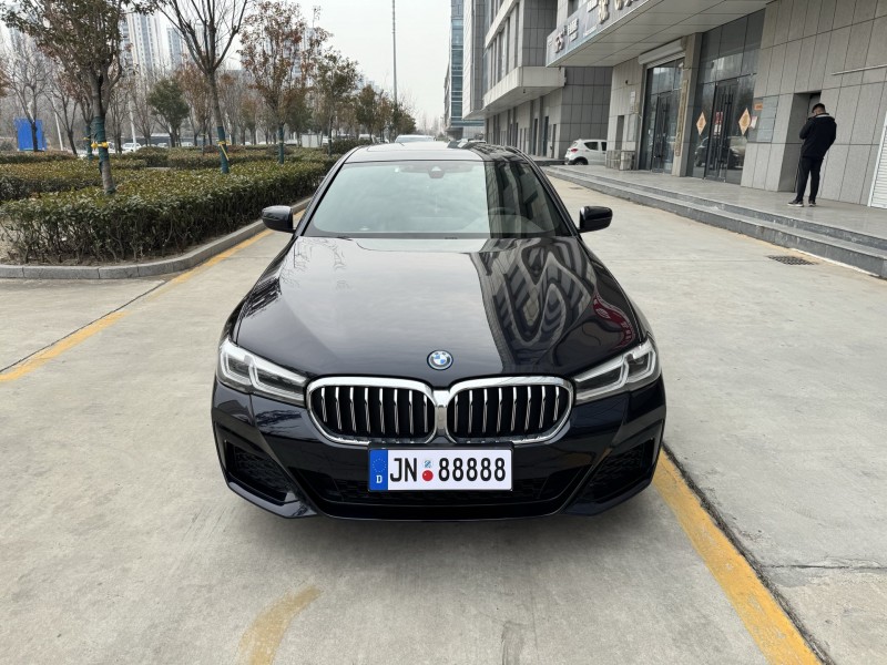 济宁22年宝马5系1