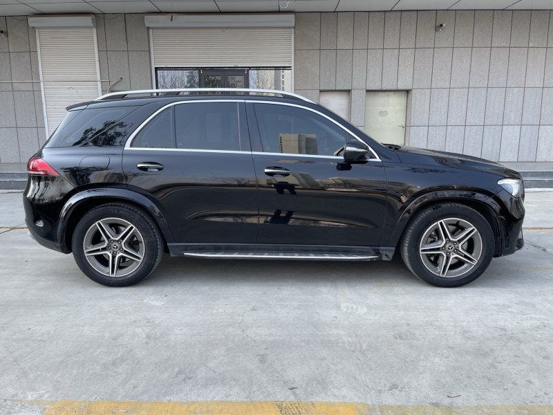 济宁23年奔驰GLE9