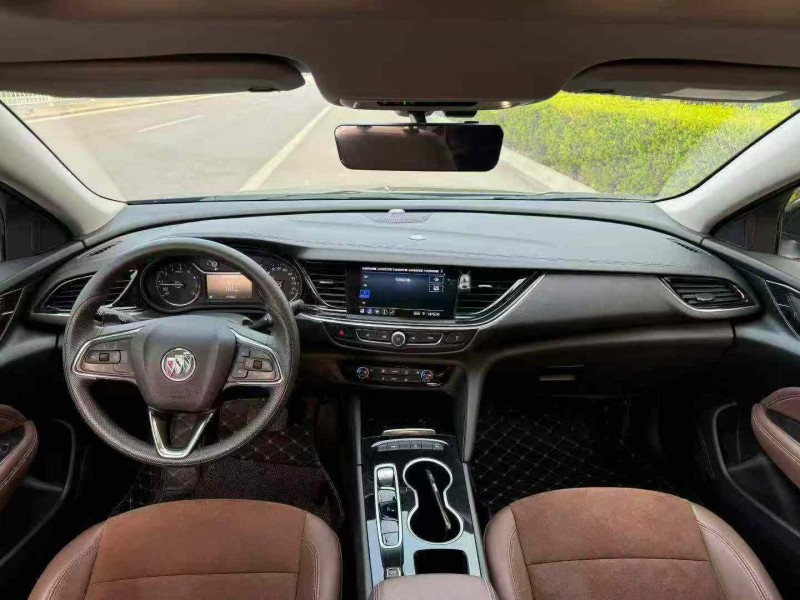 滨州22年别克君威4