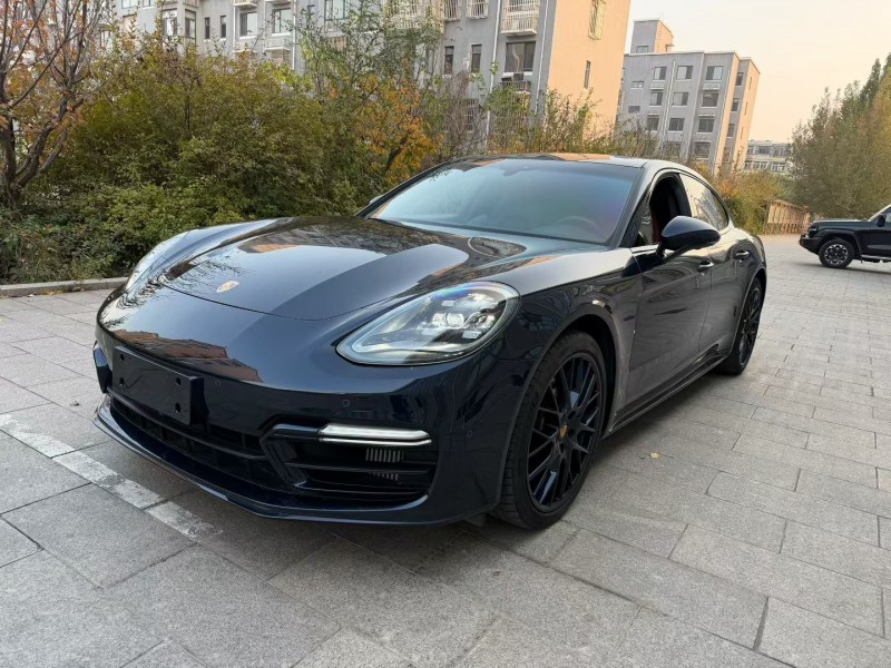 唐山23年保时捷帕拉梅拉3