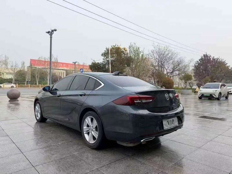 枣庄19年别克君威9