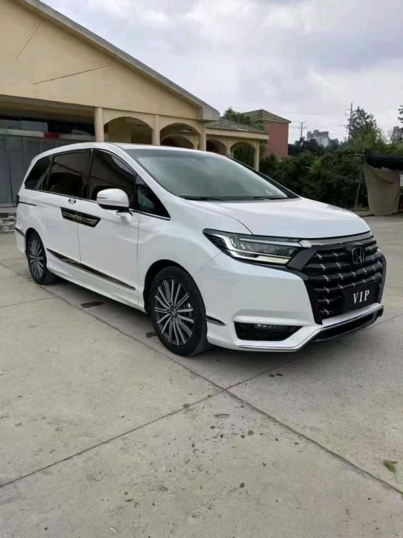 襄阳22年本田艾力绅2