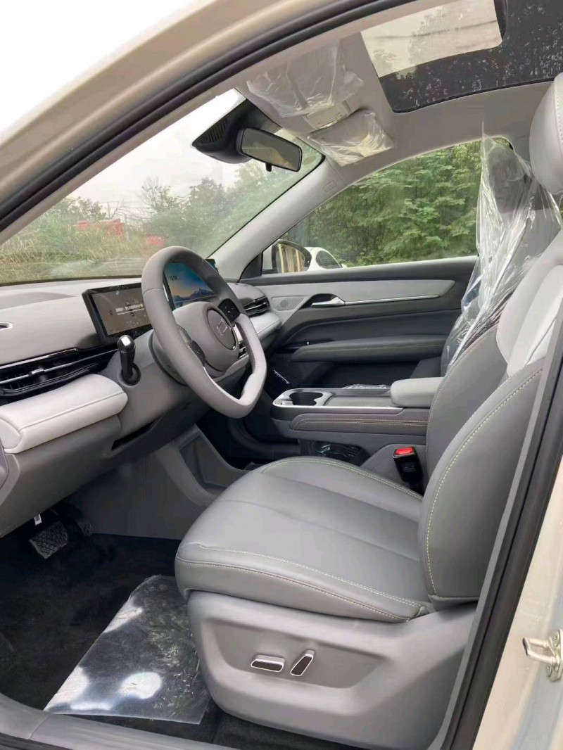 襄阳25年奔腾悦意5