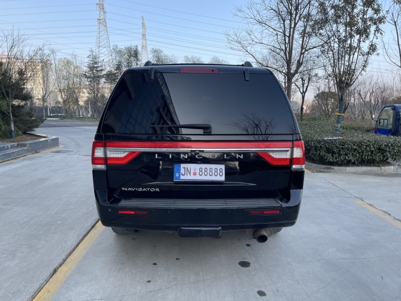 济宁18年林肯领航员6