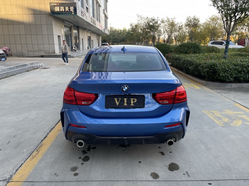 济宁19年宝马1系4