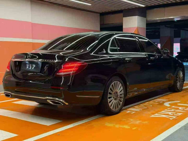 岳阳20年奔驰E8