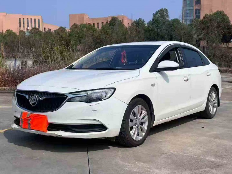 邵阳21年别克威朗3