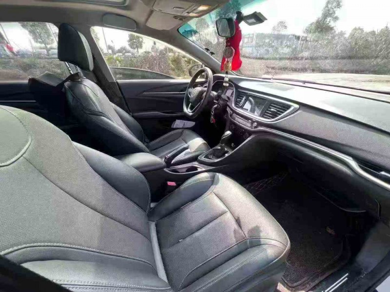 邵阳21年别克威朗6