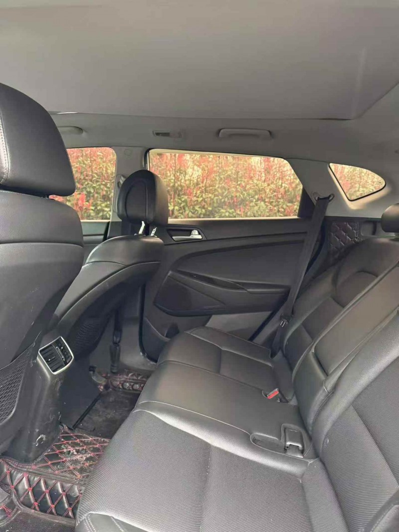 宜昌18年现代途胜5